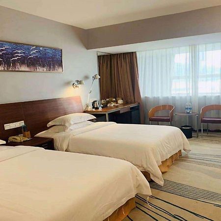 Days Inn Guangzhou Exterior photo